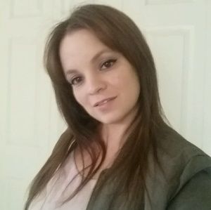 Meet your Posher, Alba g